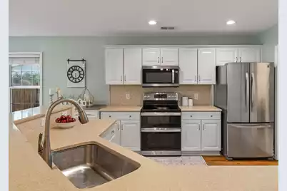 525 Pointe Of Oaks Road, Summerville, SC 29485 - Photo 4