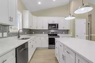 197 Dandelion Ct, Round O, SC 29474 - Photo 16