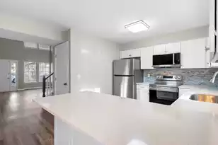 8335 Coventry, North Charleston, SC 29420 - Photo 10