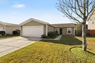 607 Grassy Hill Rd, Summerville, SC 29483 - Photo 1