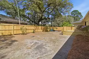 1340 Coleridge St, Charleston, SC 29407 - Photo 40