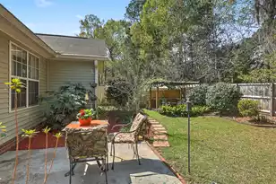 445 Cabrill Dr, Charleston, SC 29414 - Photo 2