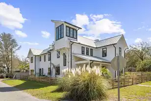 641 Palmetto St, Mount Pleasant, SC 29464 - Photo 4