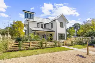 641 Palmetto St, Mount Pleasant, SC 29464 - Photo 2