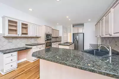 3930 Colonel Vanderhorst Circle, Mount Pleasant, SC 29466 - Photo 12