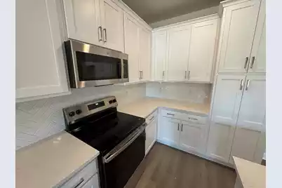 5051 Blackberry Lane Lane, Ravenel, SC 29470 - Photo 8