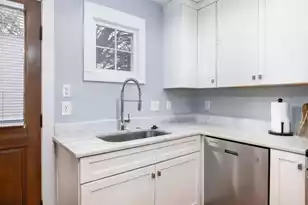 381 Sumter St, Charleston, SC 29403 - Photo 12