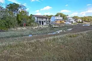 1538 Periwinkle Dr, Mount Pleasant, SC 29466 - Photo 4