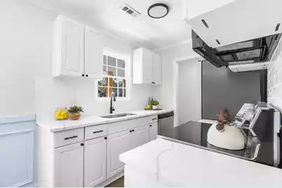 302 Gippy Drive, Summerville, SC 29486 - Photo 12