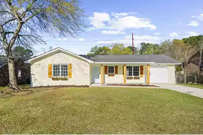 302 Gippy Drive, Summerville, SC 29486 - Photo 2