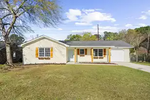 302 Gippy Dr, Summerville, SC 29486 - Photo 2