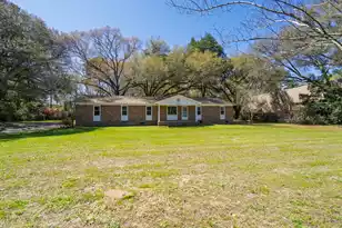 6047 SC-165, Ravenel, SC 29470 - Photo 1