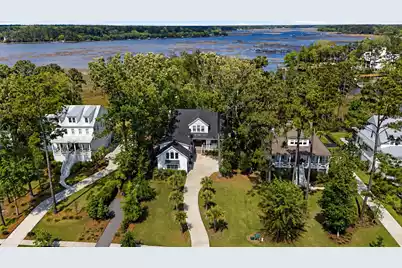 3891 Sawyers Island Drive, Mount Pleasant, SC 29466 - Photo 6