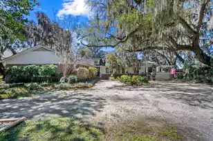 115 Hermitage Road S, Beaufort, SC 29902 - Photo 1