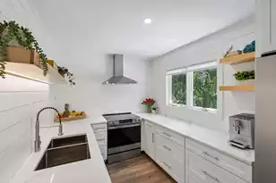 16 Twin Oaks Ln, Isle Of Palms, SC 29451 - Photo 12