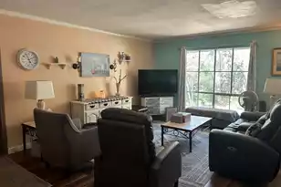 1000 Woodland Dr, Kingstree, SC 29556 - Photo 4