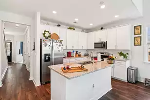 401 Stoneleigh Ln, Moncks Corner, SC 29461 - Photo 8