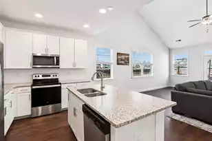 401 Stoneleigh Ln, Moncks Corner, SC 29461 - Photo 4