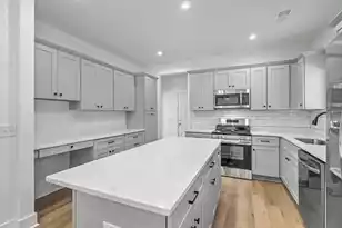 118 Blanchard St, Walterboro, SC 29488 - Photo 4