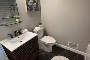 204 Chucker Dr, Summerville, SC 29485 - Photo 10