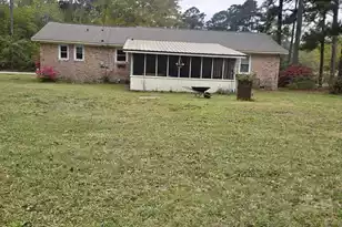 106 Poppy Dr, Walterboro, SC 29488 - Photo 4
