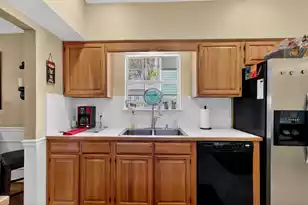 611 Fisherman's Bend, Mount Pleasant, SC 29464 - Photo 16