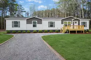 8590 Paxville Hwy, Manning, SC 29102 - Photo 1