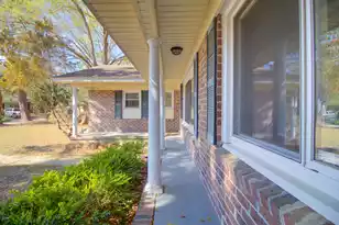 1240 Oakcrest Dr, Charleston, SC 29412 - Photo 32