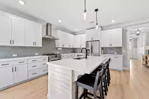 305 Great Lawn Dr, Summerville, SC 29486 - Photo 16