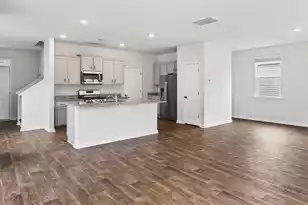 104 Cloverleaf St, Summerville, SC 29483 - Photo 10