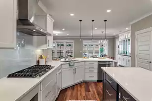 119 Ivy Ter Rd, Summerville, SC 29486 - Photo 6