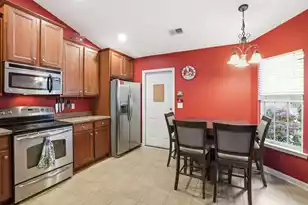 214 Chipping Sparrow Dr, Summerville, SC 29485 - Photo 10