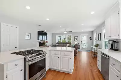 2178 Hartfords Bluff Lane, Mount Pleasant, SC 29466 - Photo 16