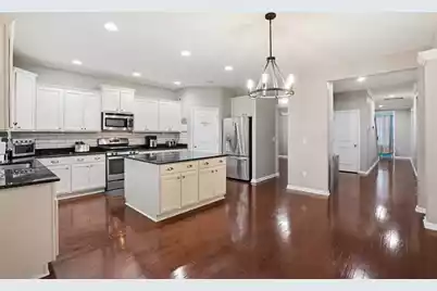 2307 Hummingbird Lane, Summerville, SC 29483 - Photo 16