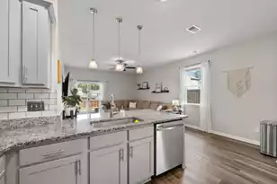 601 Wayton Cir, Moncks Corner, SC 29461 - Photo 10