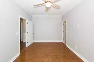 2052 Promenade Ct, Mount Pleasant, SC 29466 - Photo 6