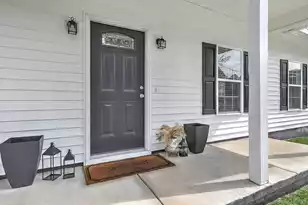 107 Perry Dr, Summerville, SC 29483 - Photo 4