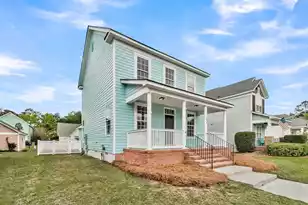 204 Hydrangea St, Summerville, SC 29483 - Photo 2