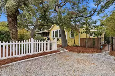 420 Erie Avenue E, Folly Beach, SC 29439 - Photo 6