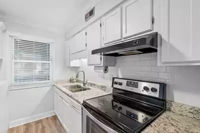 759 Center Street, Mount Pleasant, SC 29464 - Photo 10