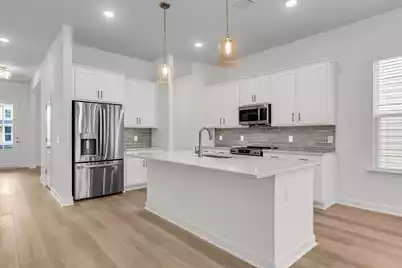 777 Blueway Avenue, Summerville, SC 29486 - Photo 8