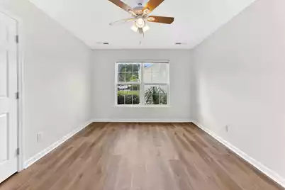 2400 Paladin Lane, North Charleston, SC 29406 - Photo 10