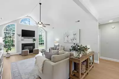 306 Hook Lane, Mount Pleasant, SC 29464 - Photo 4