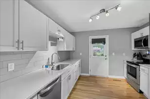 111 Harvey Ave, Goose Creek, SC 29445 - Photo 8