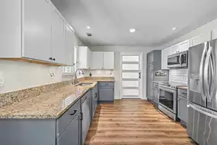 2200 Fragrant Ln, Charleston, SC 29414 - Photo 6
