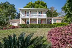 677 Pawley Rd, Mount Pleasant, SC 29464 - Photo 2