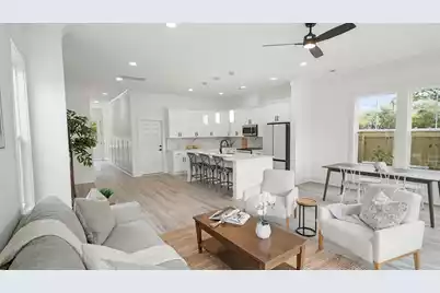 2047 Forest Avenue, North Charleston, SC 29405 - Photo 2