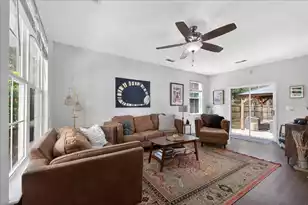 8945 Planters Row Ln, Summerville, SC 29485 - Photo 8