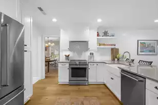 826 O'Sullivan Dr, Mount Pleasant, SC 29464 - Photo 12