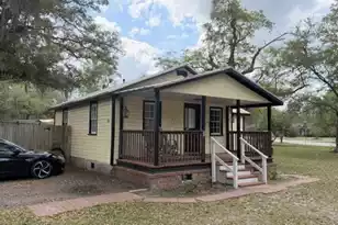 201 Garbon Dr, Summerville, SC 29485 - Photo 2